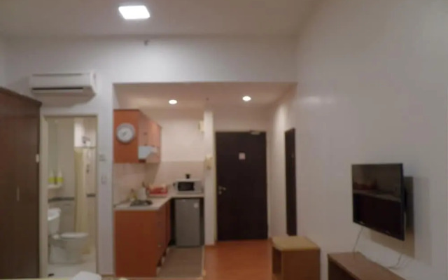 Maytower Apartment