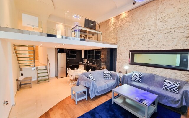 Luxury Saint Lazarus Apartment