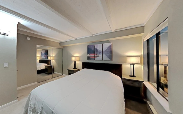 Spacious 2 BR Units at 1849 Condos With Free Pool, Parking & Wifi