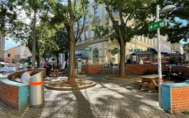 Premium Apartment located at the famous Vienna Kutschkermarkt