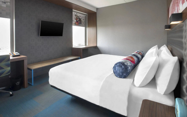 Aloft Buffalo Airport