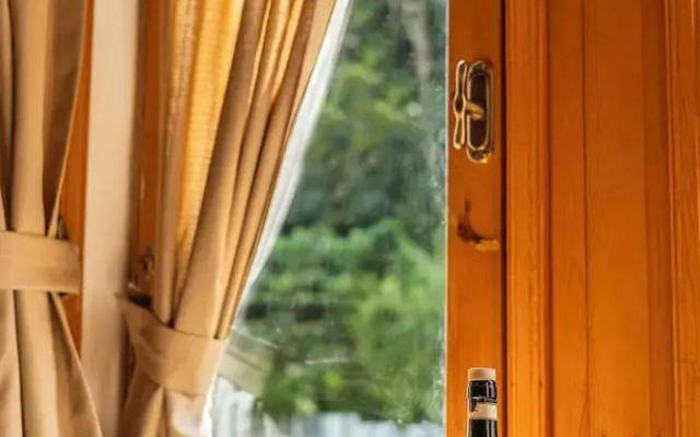 Astra Boutique Hotel