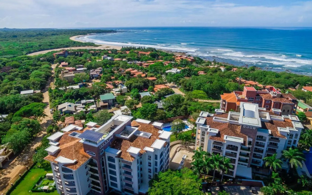 Upscale 2bdr with Jacuzzi - Beach - Fast wifi - Gym