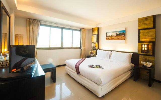 Crystal Inn Phuket