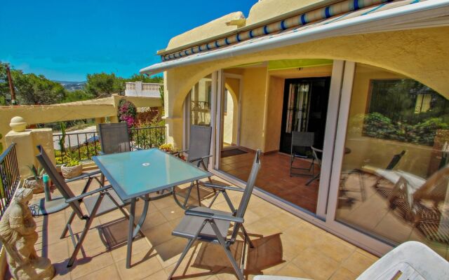 David - holiday bungalow with pool in Teulada