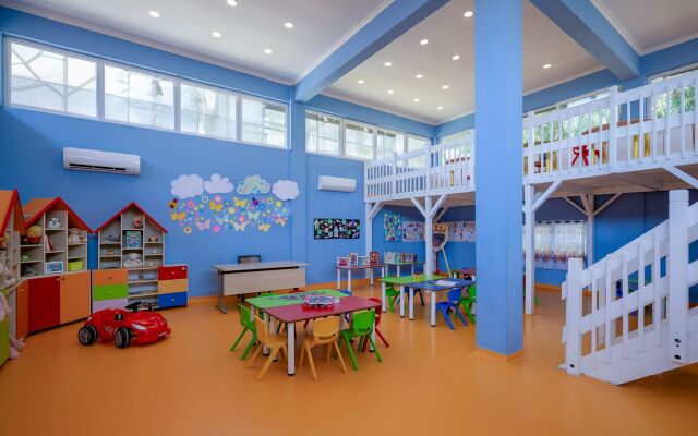 Adora Hotel & Resort