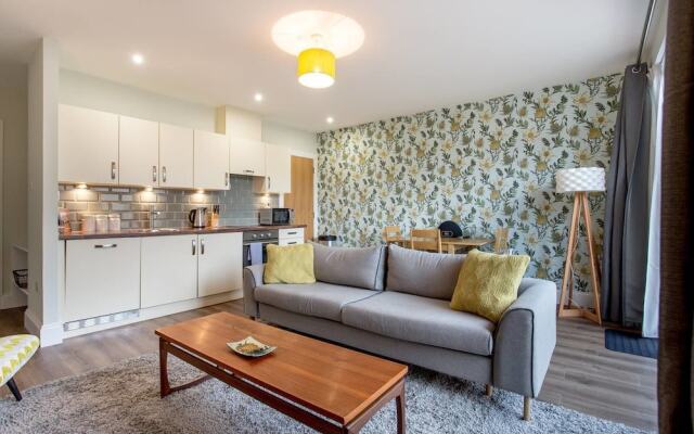 Chic Merchant City Apt. w/ Balcony