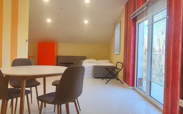 Colors Holiday Hotel