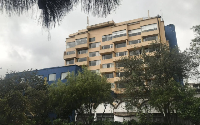 Savoy Inn