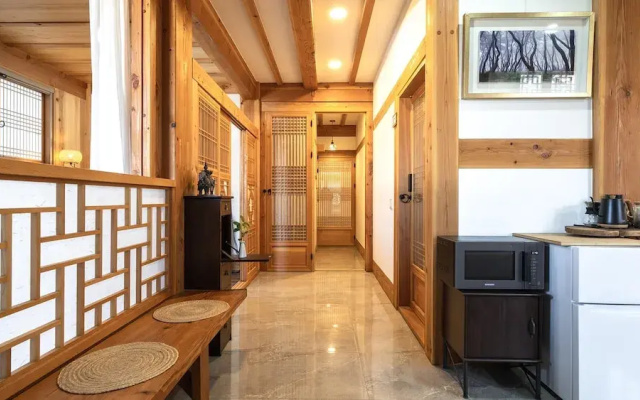 Gyeongju Hanokstay Darak