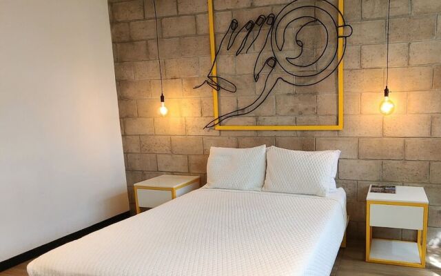 Bourbon Hostal
