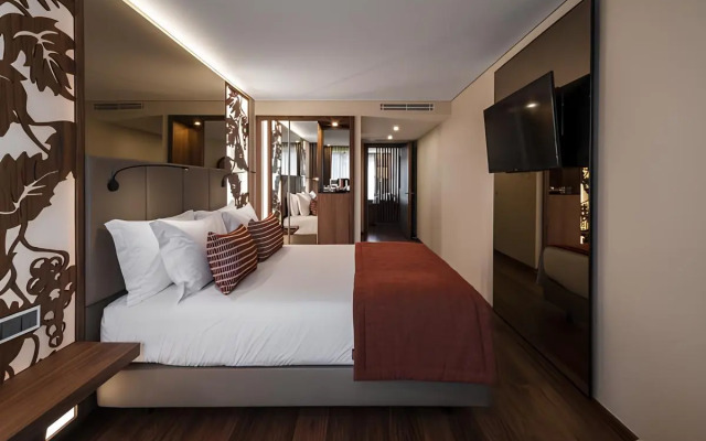 TURIM Oporto Hotel