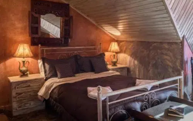 Lykovrisi Guest House I