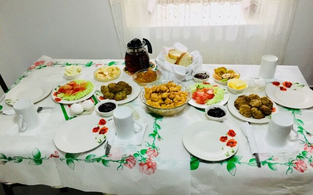 Denis Guest House