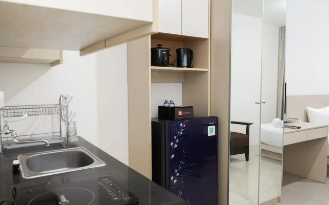 Elegant Studio Apartment at Pasar Baru Mansion