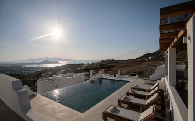 Naxos Skyline Villas