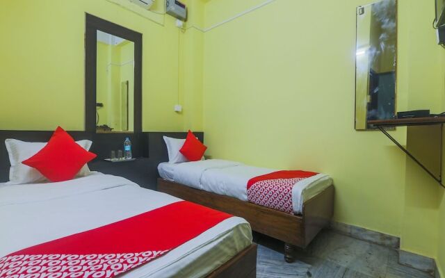 OYO 23373 Hotel Midline