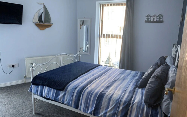 Harbour View Luxury Comfortable Holiday Apartment