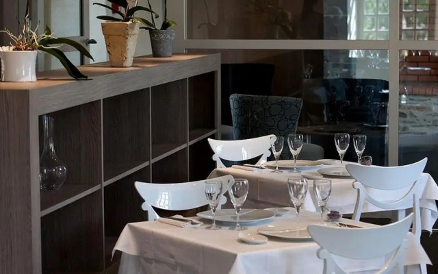 Logis Hotel Le Prieure Des Gourmands