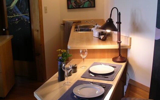 Serenity by the Sea Retreat B&B