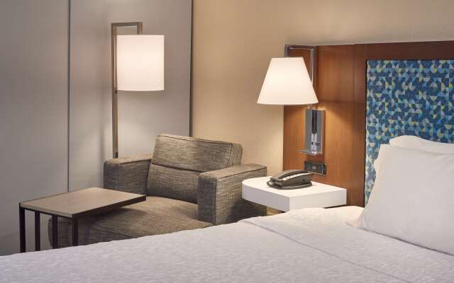 Hampton Inn by Hilton Harrisburg West