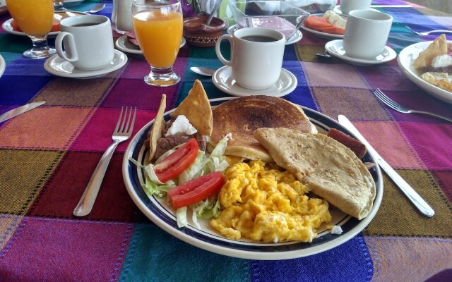 Hotel and Restaurant Los Arcos