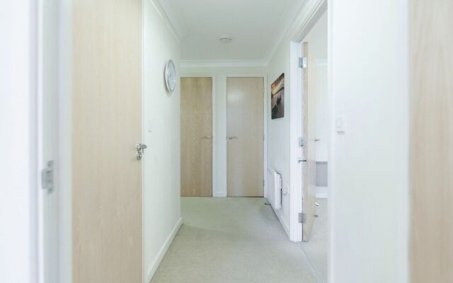 Roomspace Apartments-Courtyard Guildford