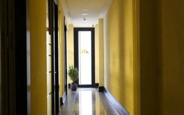 Puerto Mercado Hotel