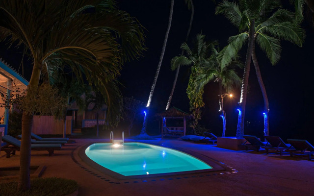 Blu' Beach Bungalows