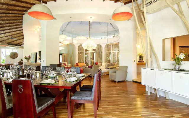 Hotel Villas Adra