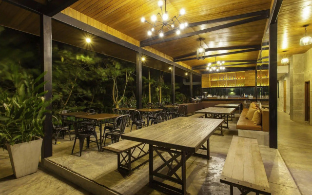 Escape De Phuket Hotel