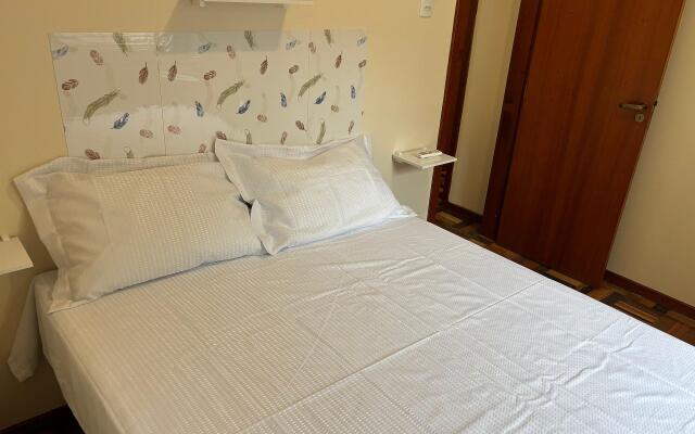 Apto otima localização Centro de Floripa ELY0201