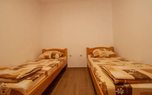 Guesthouse Jadran