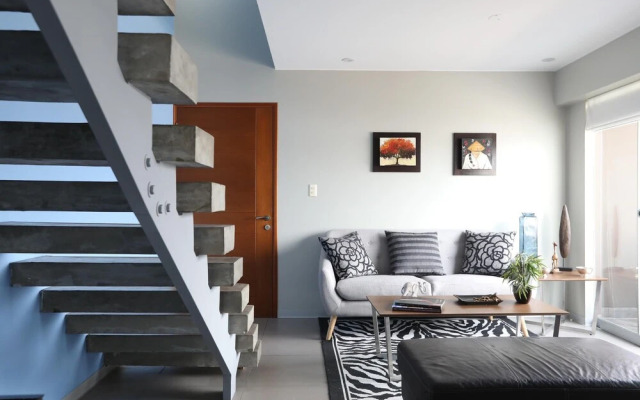 Amazing Duplex Few Blocks Away From Malecon!