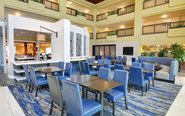 Embassy Suites by Hilton Valencia