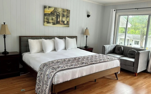 The Villas on Lake George