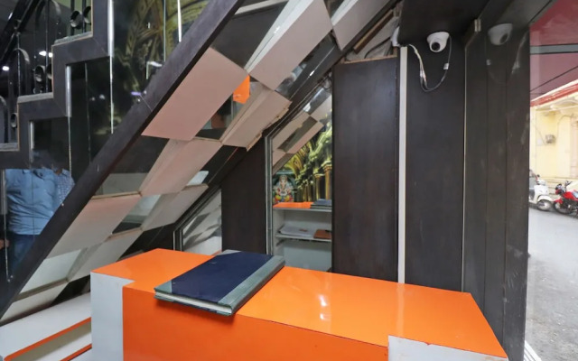 DR Hotel & Lodge by OYO Rooms