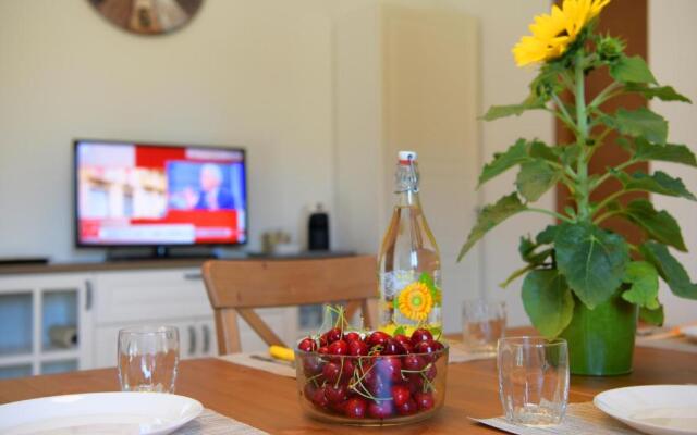 Casa Montefiore 13 Girasoli LT nella tranquilla campagna Marchigiana