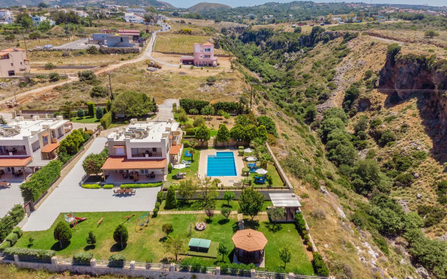 Knossos Estate Villas