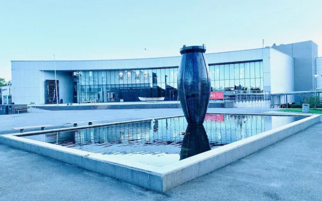 Husnes Sentrum Hotell