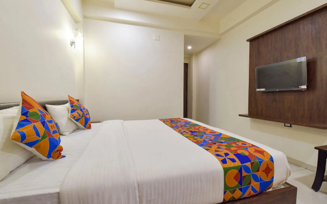 Fabhotel A1 Plaza