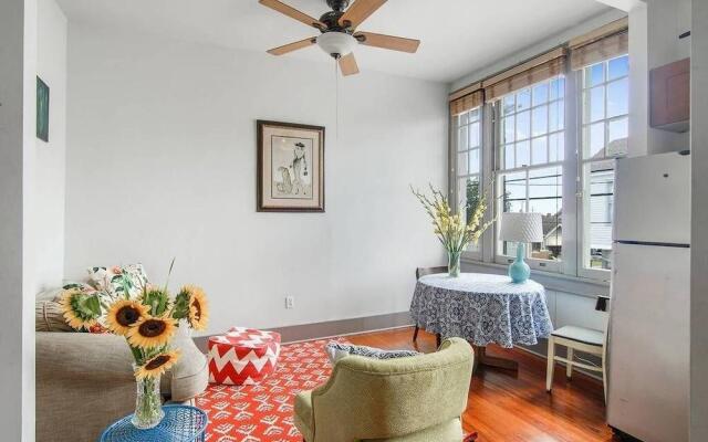 Freret Apartments near Street Car & Tulane