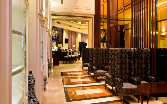 Babylon Hotel