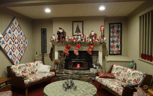 Blue Gentian Lodge at Magic Mountain