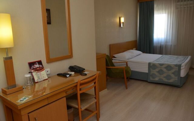 Gimat Otel
