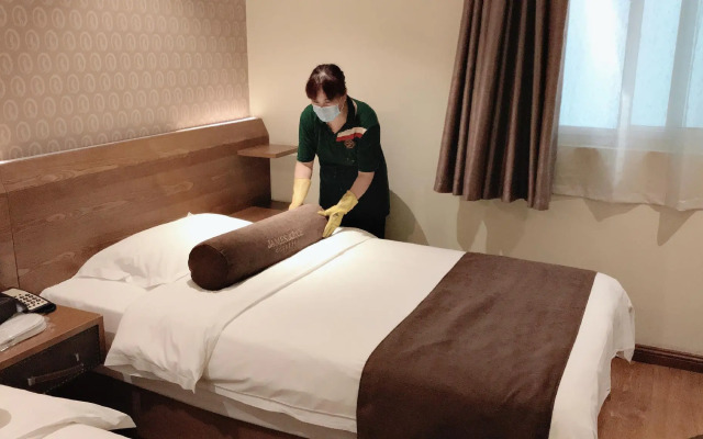 James Joyce Coffetel Qufu Sankong Branch