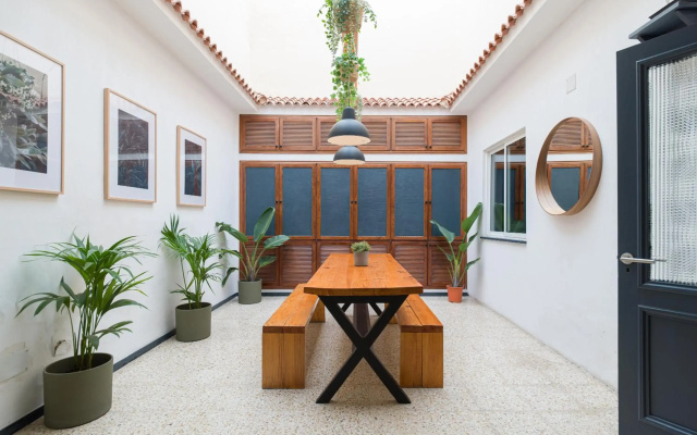 Cathedral Apartment