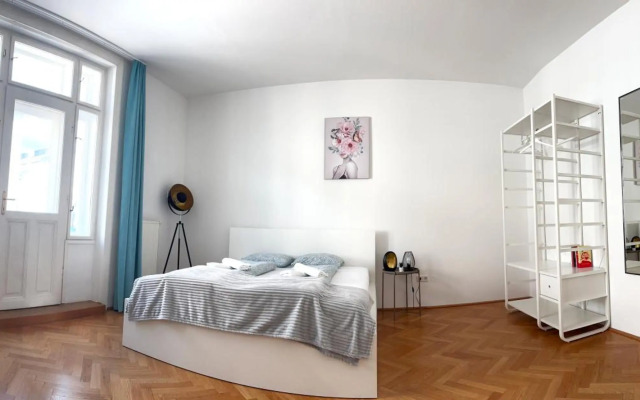 Mariahilfer Apartment