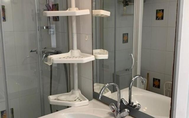 Appartement Balaruc-les-Bains, 1 pièce, 4 personnes - FR-1-503-81