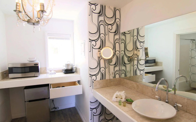 Big Bear Spa Suites